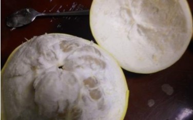 抖音秋天的第一个柚子怎么剥出心形